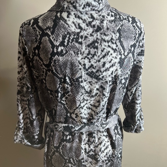 Parisian size 6 button front snake print dress - Picture 8 of 12